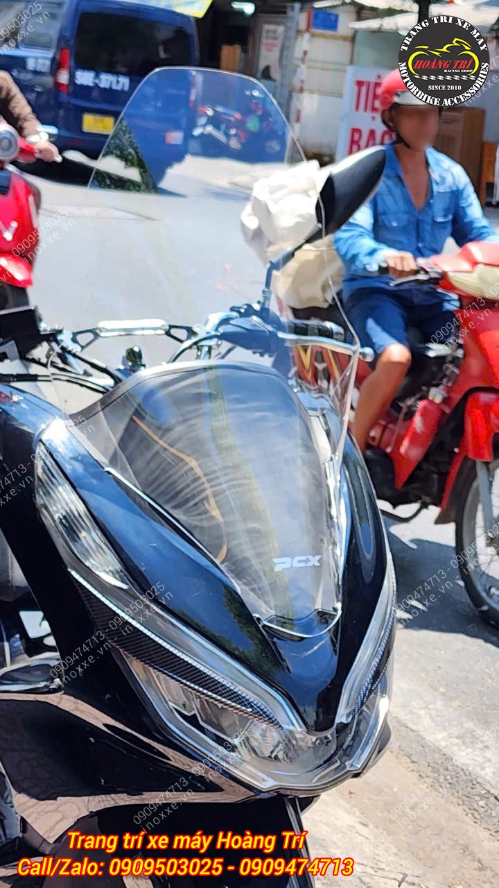 Kính chắn gió HTR lắp chuẩn PCX 2018